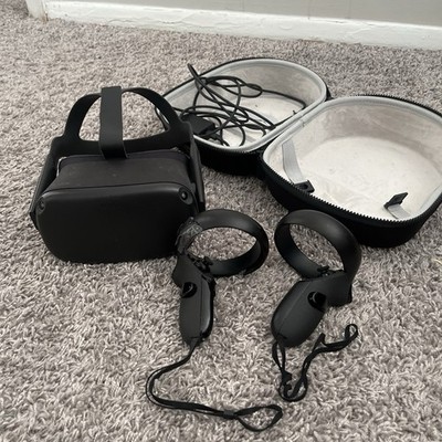 Meta Quest 2 Standalone VR Headset 120Hz Black w/ Touch Controllers & Case