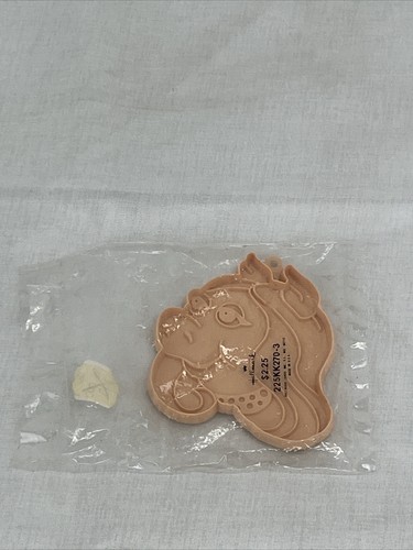 Hallmark Vtg Painted Cookie Cutter - Miss Piggy Muppets Movie & TV Comic Henson - Picture 4 of 5