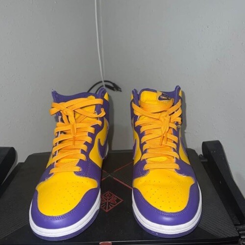 Nike Dunks - image 2