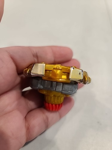 Hasbro Beyblade Burst Xcalius Master Kit Dorado - Imagen 4 de 6