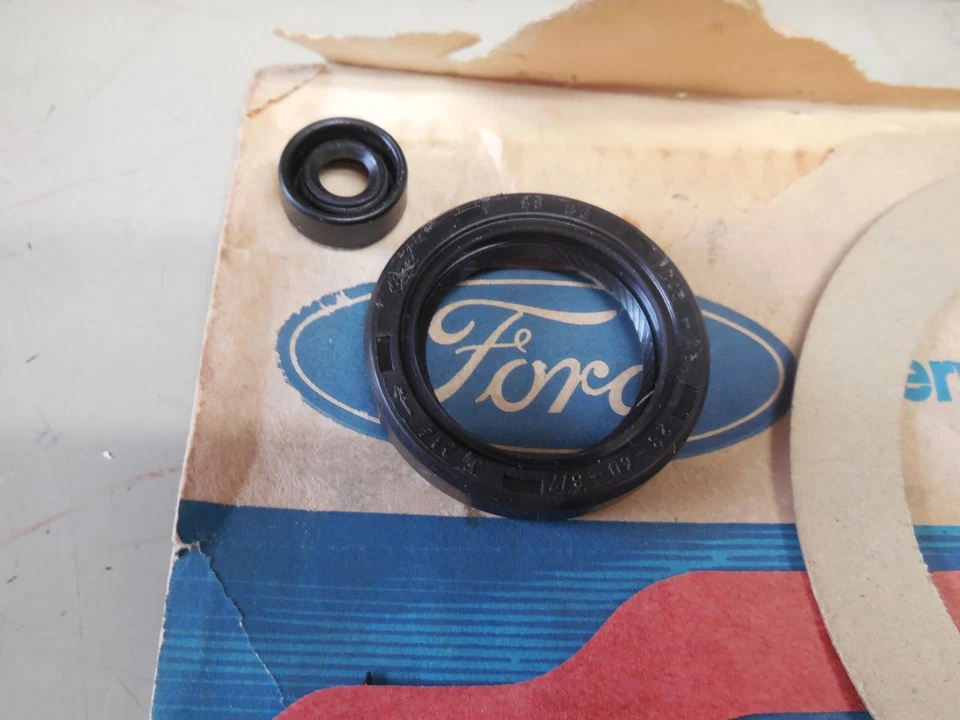 NOS 1971 1972 Mercury Capri German 4 spd Gasket Kit D1RY-7153-A - Image 2 of 2