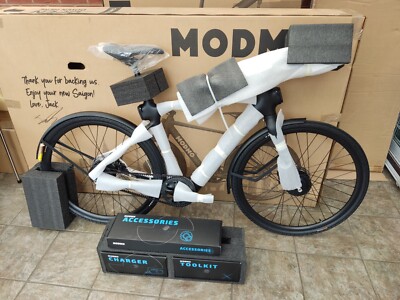 MODMO SAIGON+E-bike Battery 250 Watt motor 110km Range Size Large  Read UK