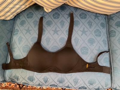 LUCY Womens 34C Black Sports Bra  padded Wirefree Adjustable High intensity