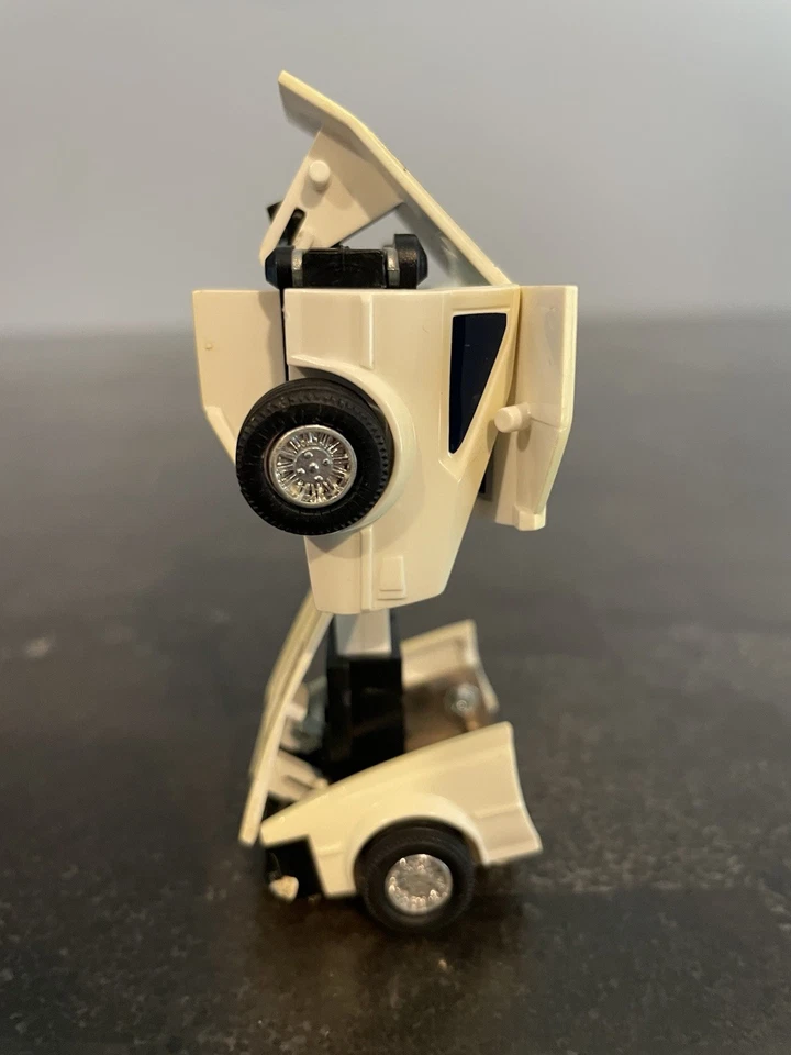 Transformers G1 Autobot Omnibot Downshift Supra Mail Away Exclusivo Hasbro 1984 Foto 4 de 4