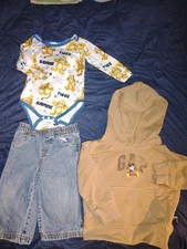 baby clothes 