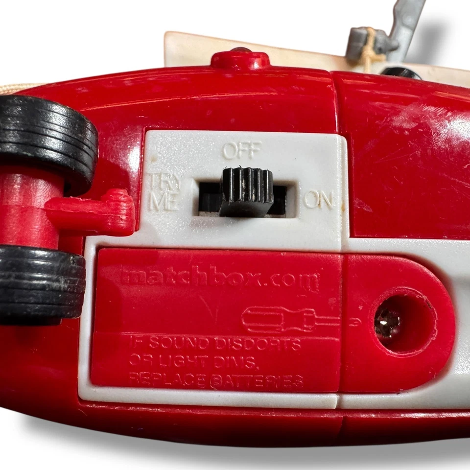 Matchbox Rescue Helicopter 21 Red White Lights Sounds Hook Toy Vintage 2000s - Image 4 of 4