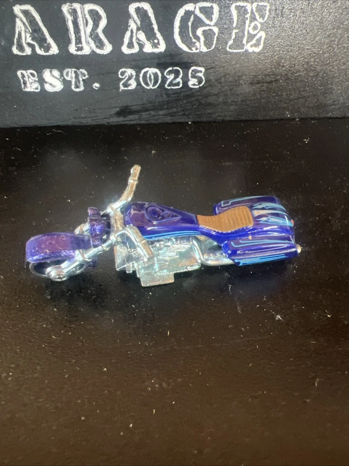 Hot Wheels Bad Bagger Motocicleta Personalizada Azul Diecast USADA CASI NUEVA Estado Foto 2 de 4