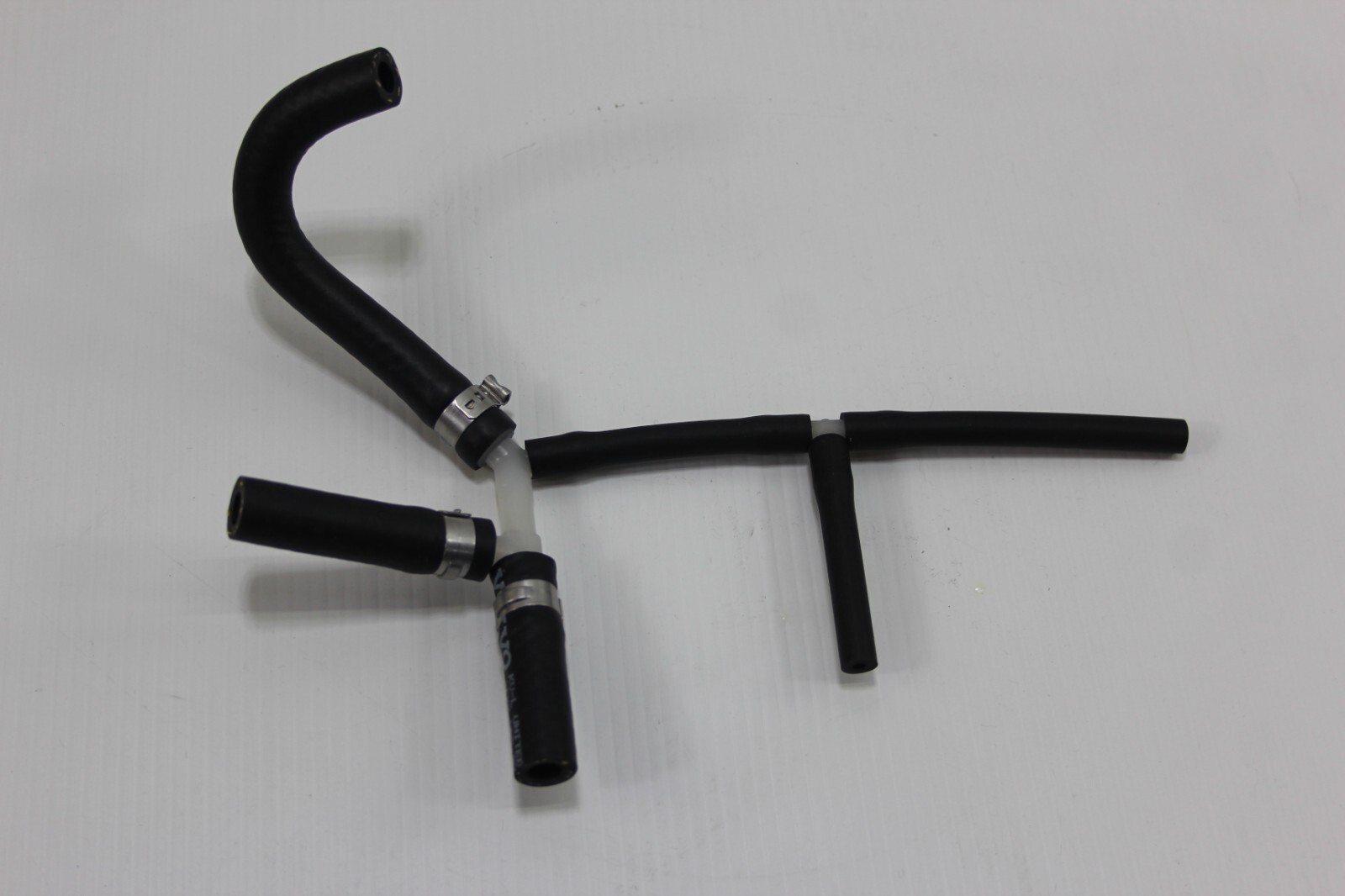 99822 Original Volvo Kraftstoffschlauch Kraftstoffrohr  