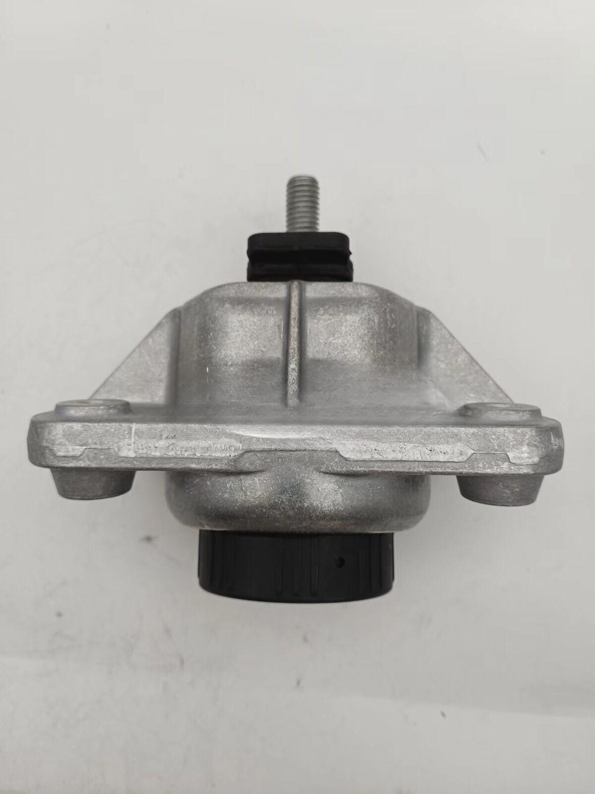 New OEM 2pcs For LR105970 Range Rover Sport 5.0 Engine Mounting Mount Bracket