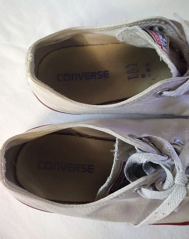 Baskets basses blanches pour hommes Trashed Converse All Star taille 9