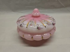 Vintage Fenton Glass ROSEBUDS on Rosalene POWDER JAR Puff Box PINK Ltd Edition