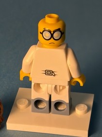 LEGO Ninjago Minifig njo0413 - Steve - Light Scratches/No Cracks