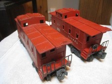 Lot of 2 Post War Lionel O Gauge Red Cabooses SP 6257 Not Illuminated
