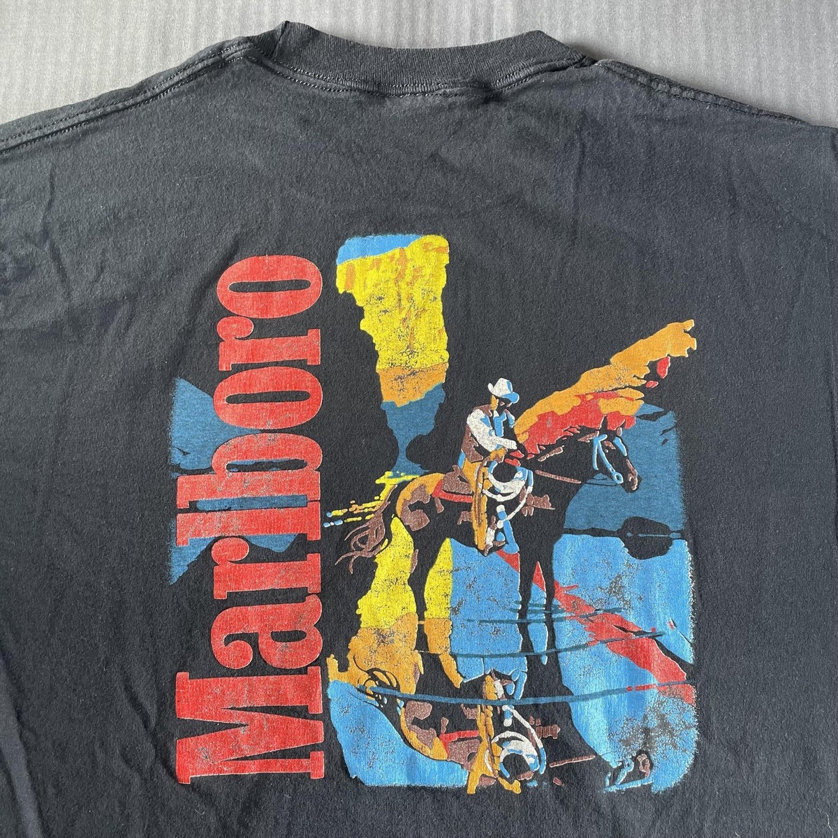 Vintage Marlboro Shirt Mens XL Pocket Cowboy Marlboro Man Made USA