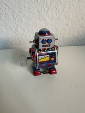 Roboter - M325 - Blech - Spielzeug - bespiel - vintage -