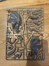 Games Workshop Warhammer 40K: Tyranids Hive Tyrant