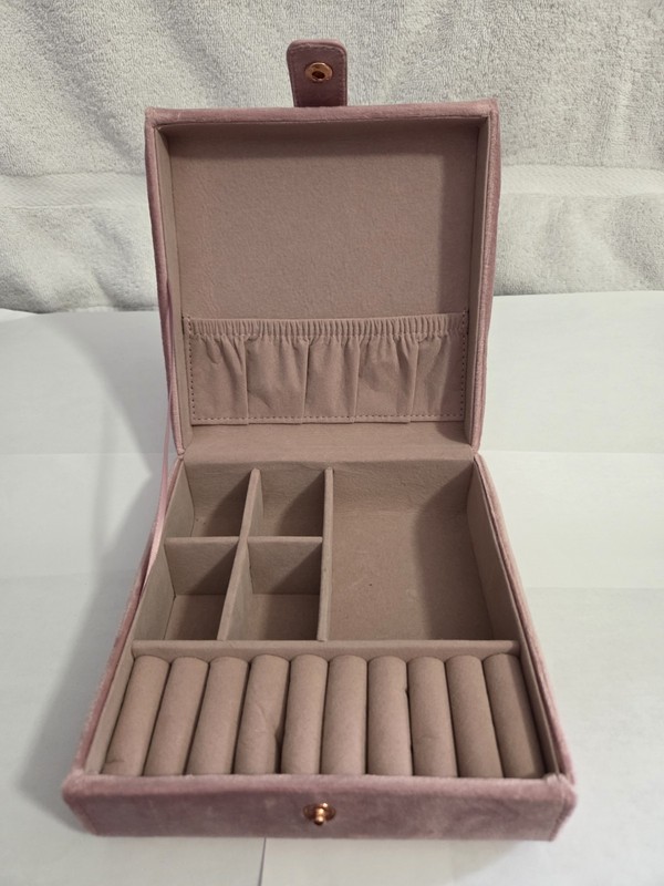 Taylor Madison Design Travel Jewelry Box Organizer ~ Blush Pink
