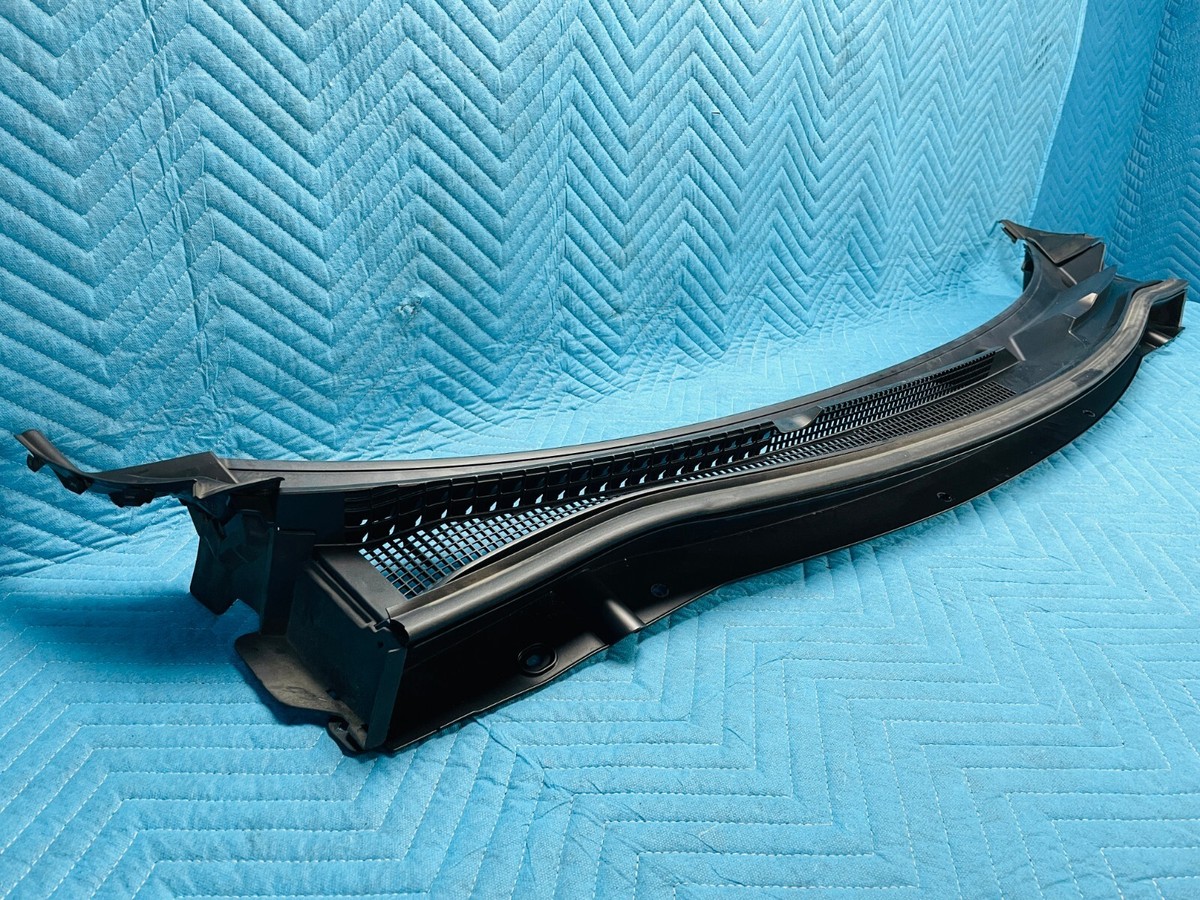 Mitsubishi Outlander GT ES SE Cowl Top Grille 7405A743 2015-2020