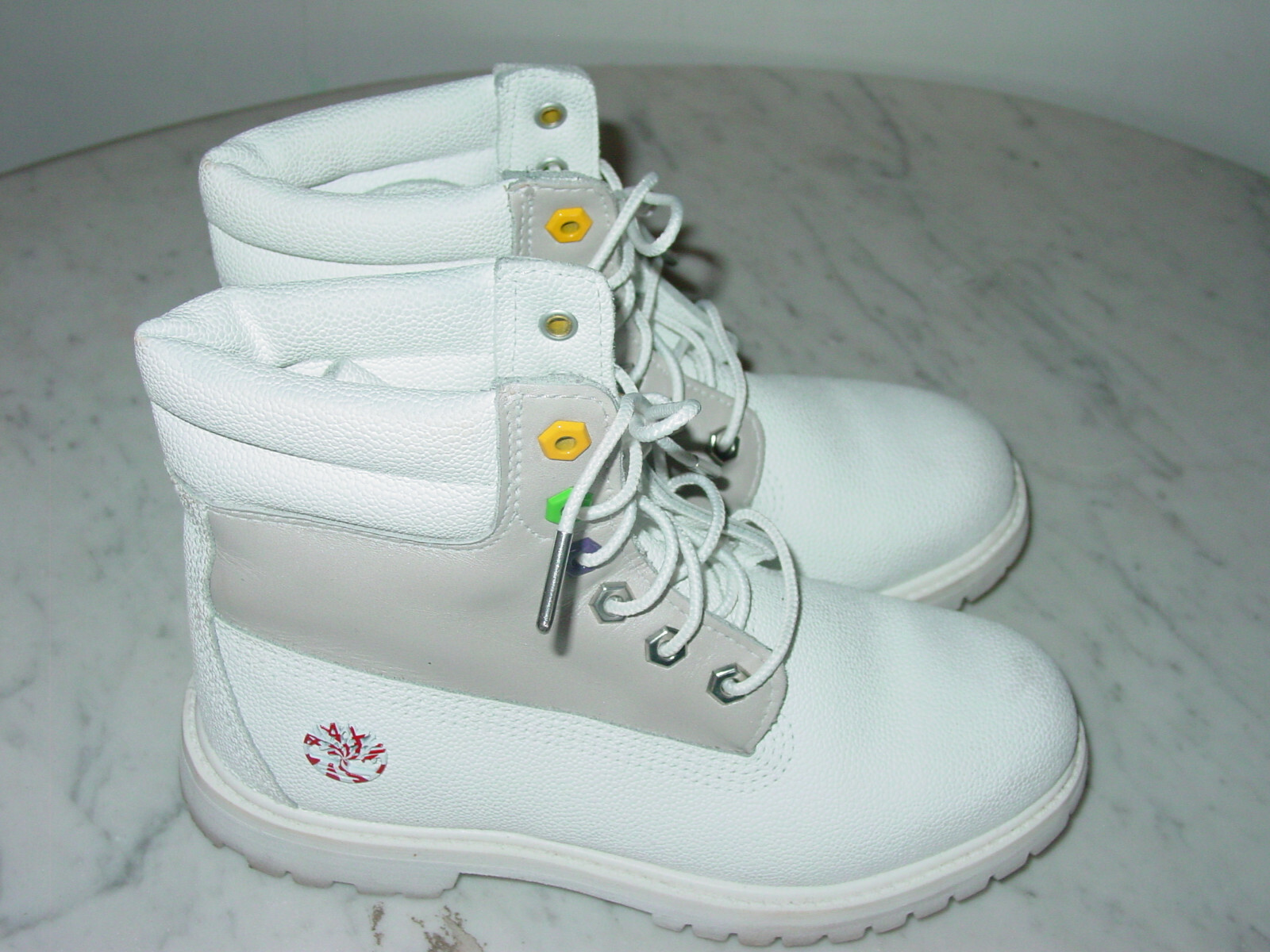 Womens Timberland A1U67 6 Waterville Waterproof Boots, Size 7, Used image 2