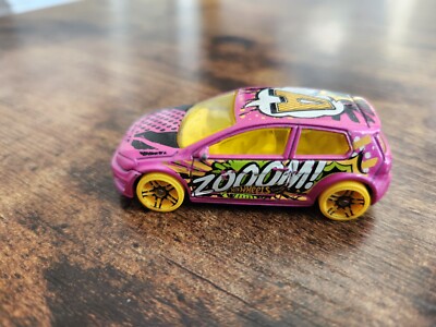 2016 Mattel Hot Wheels Volkswagen Golf Mk7 Crash Zoom Pink Die