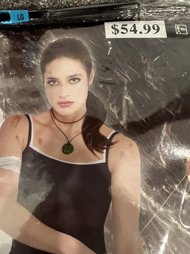 Lara Croft Tomb Raider Halloween Costume, Size Adult Large 10-12, 6 Pc, No Bow - Picture 3 of 10