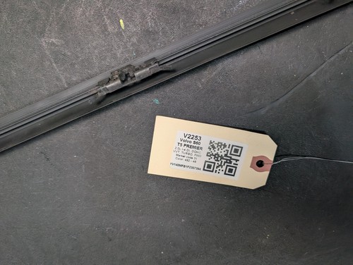Front Right Windshield Molding 2015 Volvo S60 31335865 2014 2016 2017 2018 - Foto 6 di 9