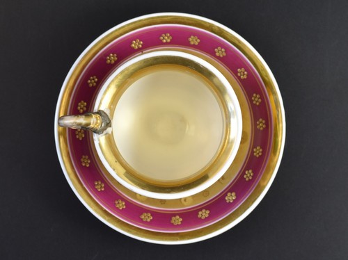 Biedermeier Empire Porzellan Tasse Betende Frau Genreszene handgemalt 19 Jh. - Picture 5 of 16