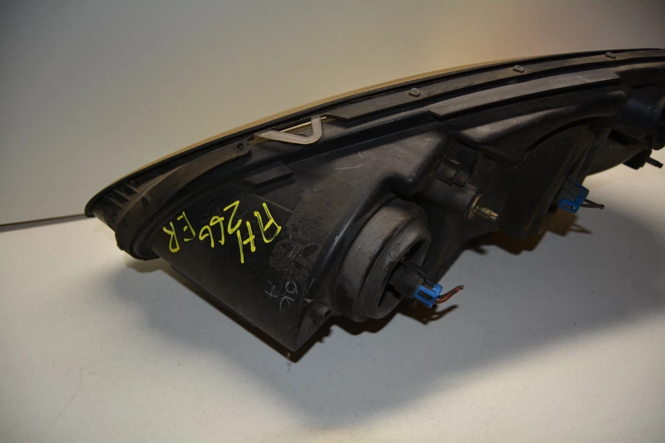 2001-2005 CHRYSLER PT CRUISER FRONT RIGHT SIDE HEADLIGHT HEADLAMP OEM, 114-00661 - Image 2 of 4