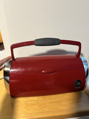 Cricut CAKE Mini Electronic Cutting Red Machine Cake Decorating w cartridge - Picture 2 of 8