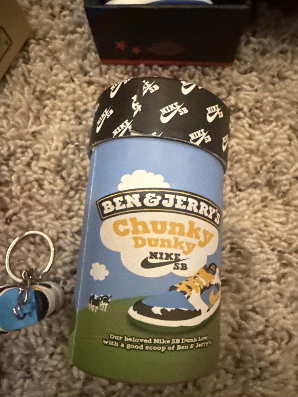 Lot Of 4 Mini Shoe Keychains - SB DUNK Chunky Dunky, Yeezy, Nike Dunk thumbnail 4