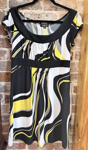 AGB Dress Women’s 12 Abstract A-Line Scoop Neck Cap Sleeve Knee Length