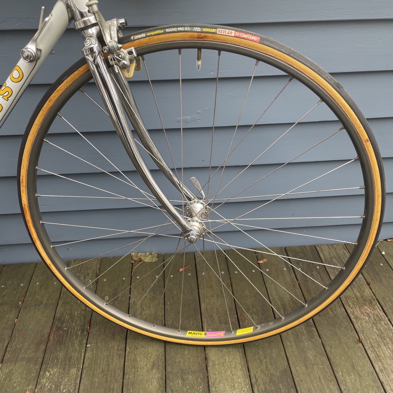 1988 Lighly Used BASSO LOTO Bicycle • SLX • Early Campagnolo C-Record • 55cm.