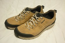 clarks wave trek berry