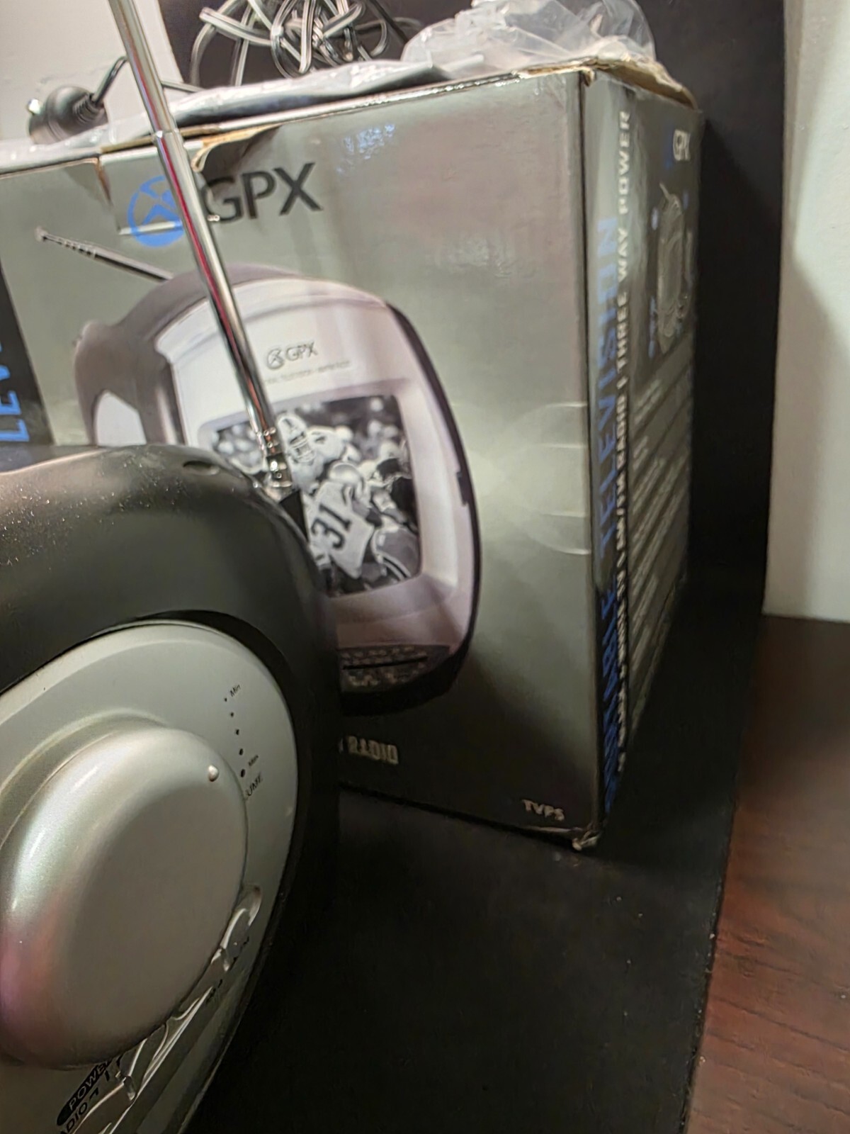 Vintage GPX TVP 5" Portable Black & White Television AM / FM NIB