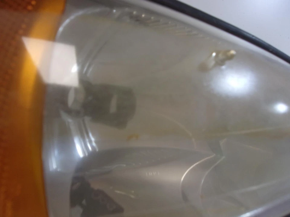 1999 2000 2001 2002 2003 2004 2005 Pontiac Grand Am Passenger RH Headlight OEM - Image 3 of 4