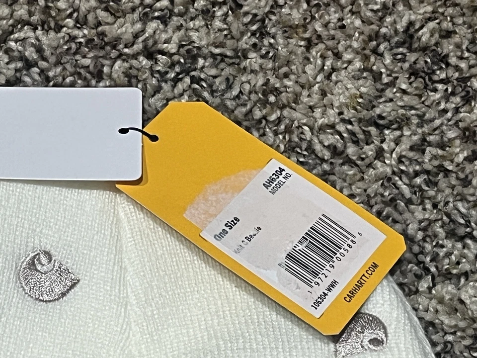 Gorro tejido con logotipo bordado para mujer Carhartt blanco con "C" - ¡DIFÍCIL DE ENCONTRAR! Foto 2 de 3