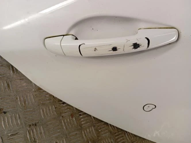 Porte arriere droit PEUGEOT 208 1 PHASE 2 9671907480 - Photo 2/4