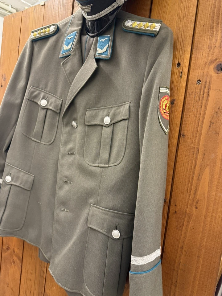 DDR NVA Uniform Luftwaffe Luftstreitkräfte Komplett Gr. 56 - Bild 3 von 4