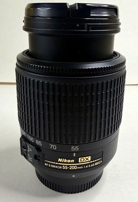Nikon AF-S DX Nikkor 55-200mm f/4-5.6G ED Telephoto Zoom Lens Hood Caps Bundle