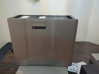 HP Z800 Workstation Barebone 1110W PSU 4x Trays 2x HS No CPU No RAM No HDD No OS