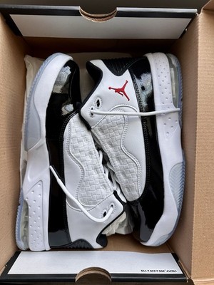 Jordan Max Aura 2 (GS) White/Black/Red Kids Sneakers 7Y CN8094-102