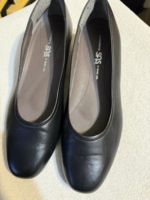 SAS Regina Pump Women Shoes Brand New Size 9.5