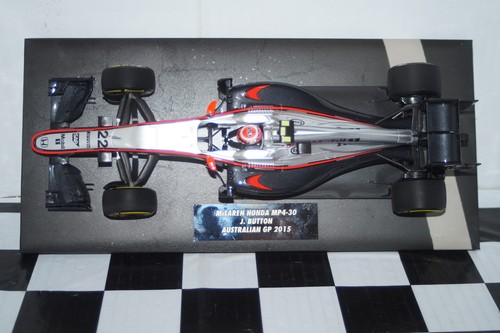 Minichamps McLaren Honda MP4-30 J.Button 2015 537 151822 1:18 - Picture 8 of 9