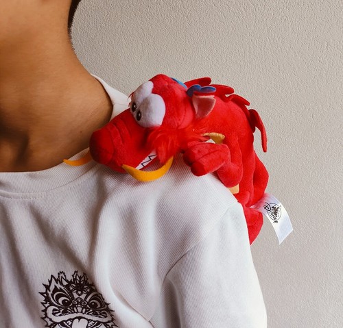New Disney Mulan Mushu Dragon Doll Shoulder Magnetic Pal Plush Toy - Picture 6 of 7