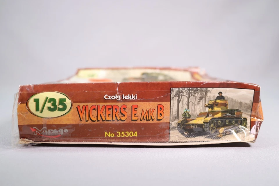 LP381 MIRAGE HOBBY 35304 Maquette 1/35 1:35 Char Tank Vickers EmkB Czotg lekki - Photo 3/4