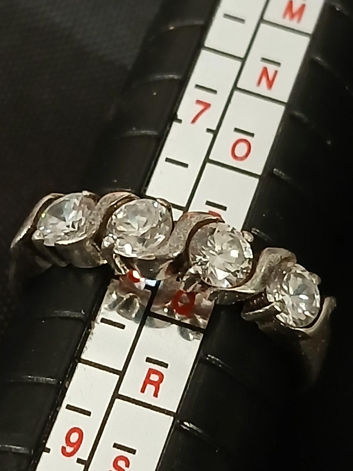 SETA 925 Solid Silver Ring With 4 Unkown Bright G… - image 6