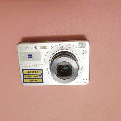 Sony Cybershot DSC-W120 Digital Camera 7.2 MP 4x Optical Zoom English Language - Picture 2 of 6
