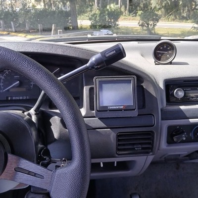 Holley 3.5 screen mount for OBS F-Series/Bronco