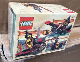 Lego 4807 - knights kingdom -Fire Attack - Castle- vintage from 2000- new sealed