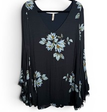 Free People - MED Floral Mini Dress w/Lace Bell Sleeve Open Back Deep V Neckline